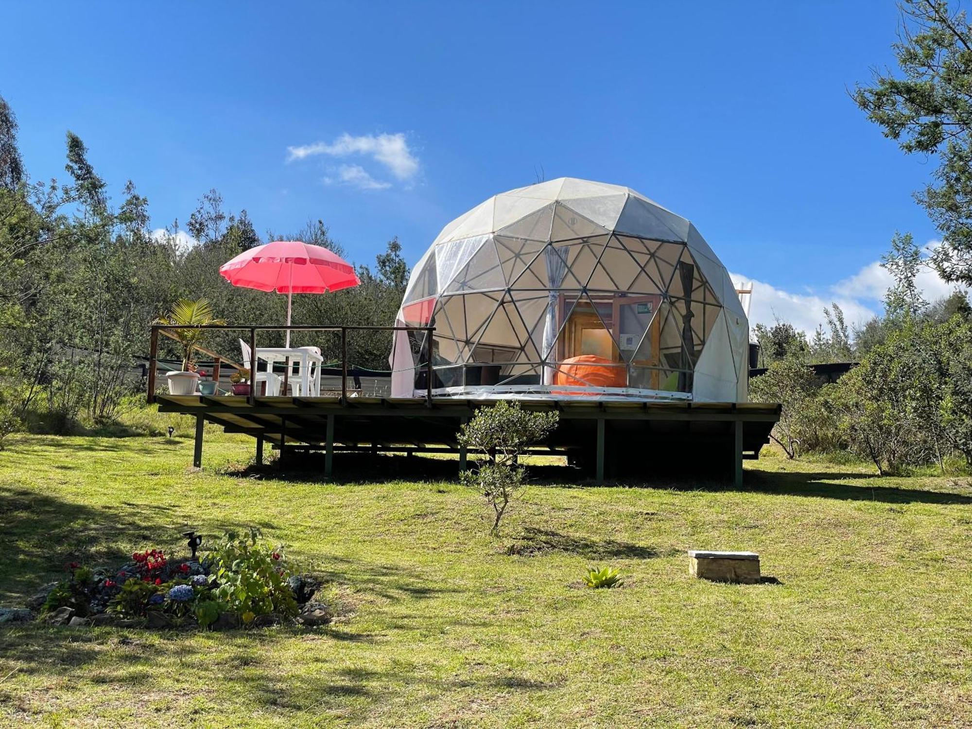 El Alpino Glamping & *
