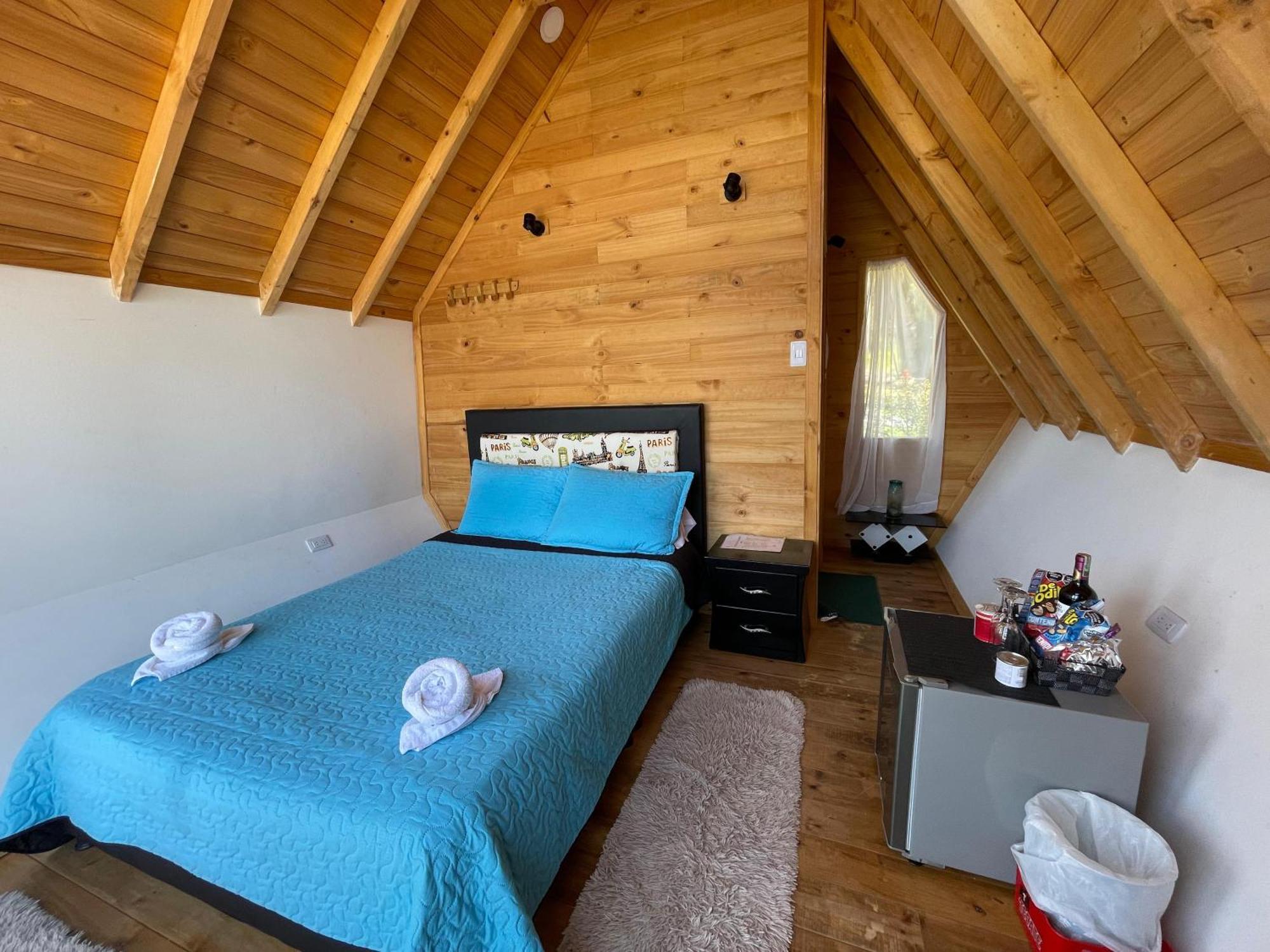 El Alpino Glamping & *