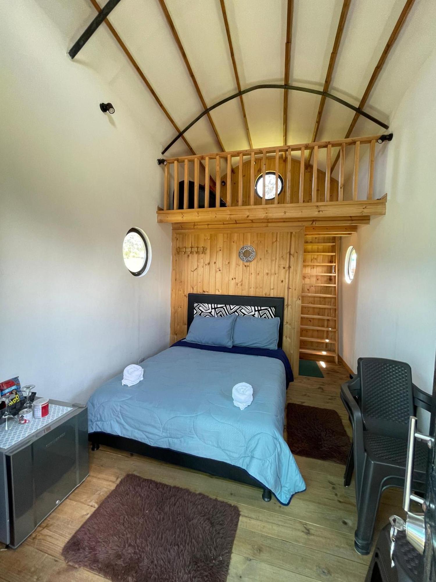 El Alpino Glamping & *